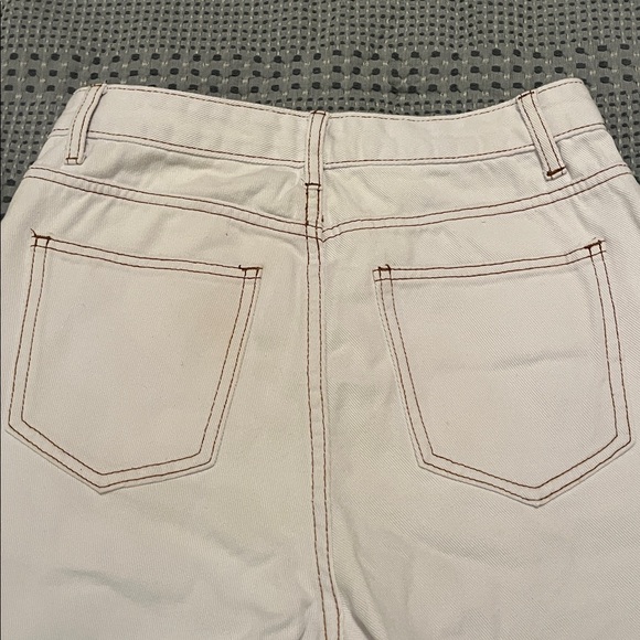 Lioness Women's Off-White Straight Leg Jeans - Picture 4 of 5